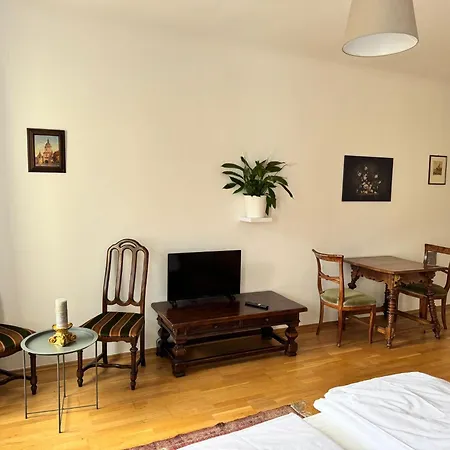 Urban Apartment *